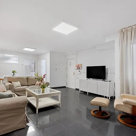 Amplio Piso En Atarazanas Apartment Malaga Exterior photo